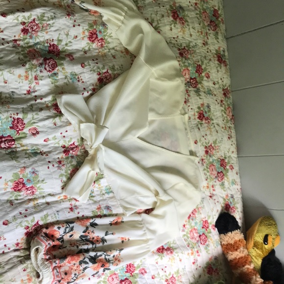 Crop top - Picture 1 of 1